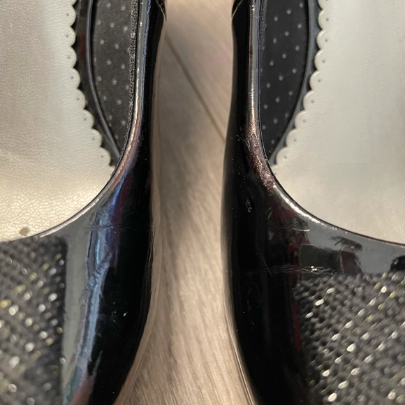 Lindsay Phillips changeable patent wedge - Picture 7 of 13